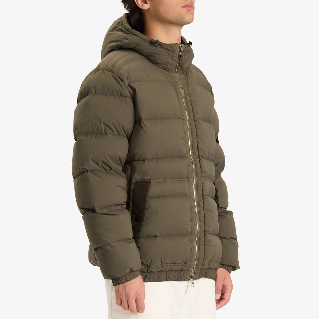 Stone Island Men's Seamless Tunnel Nylon Down-TC Jacket Military Green